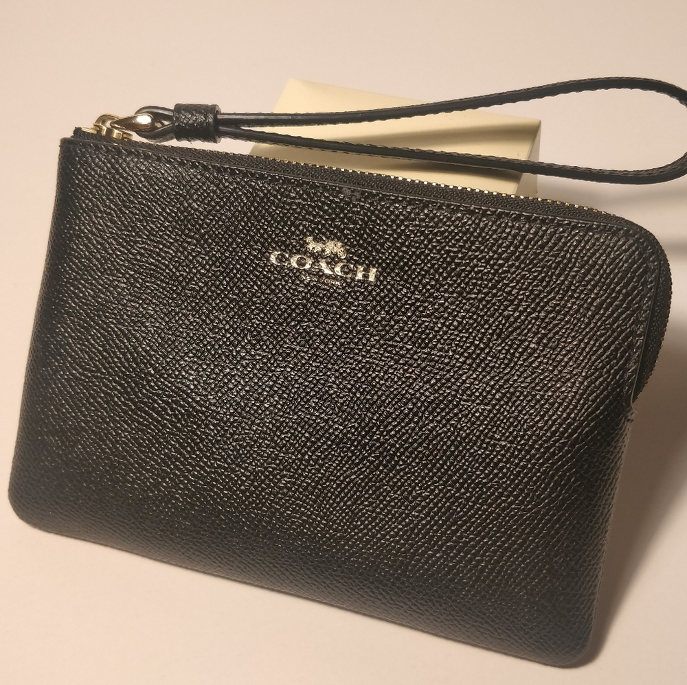 Coach wristlet in black